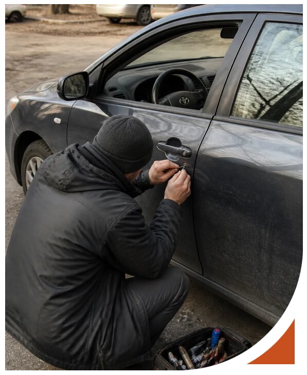 Профессиональное вскрытие автомобиля Тойота без повреждений в Прохладном